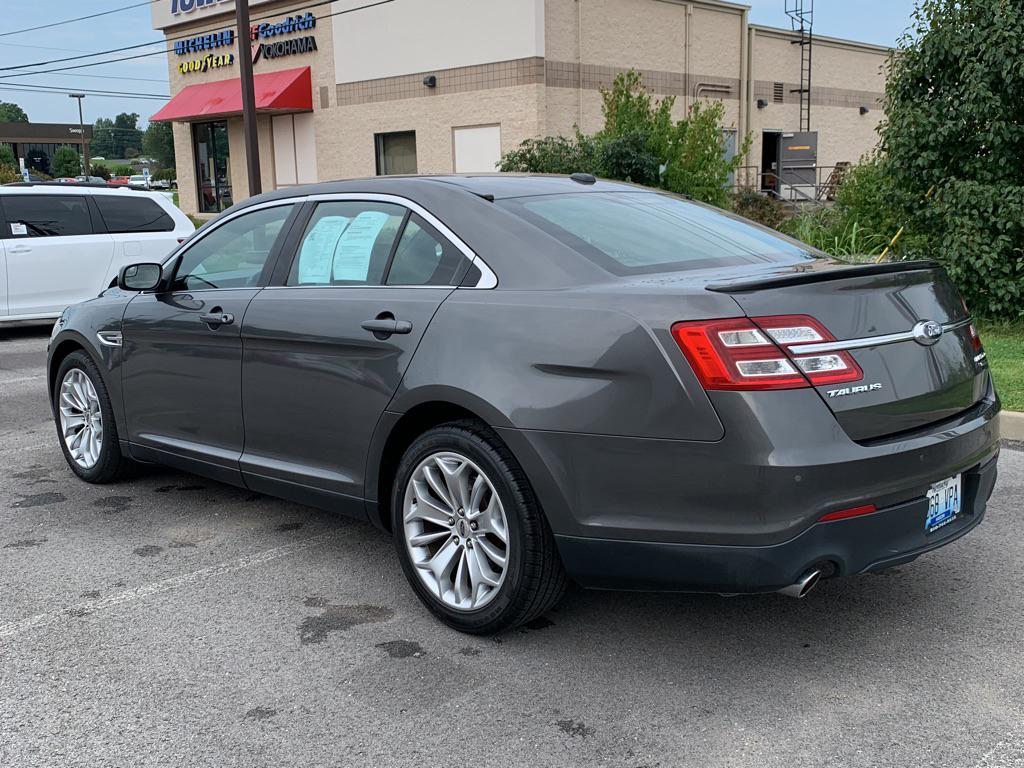 Pre-Owned 2015 Ford Taurus Limited