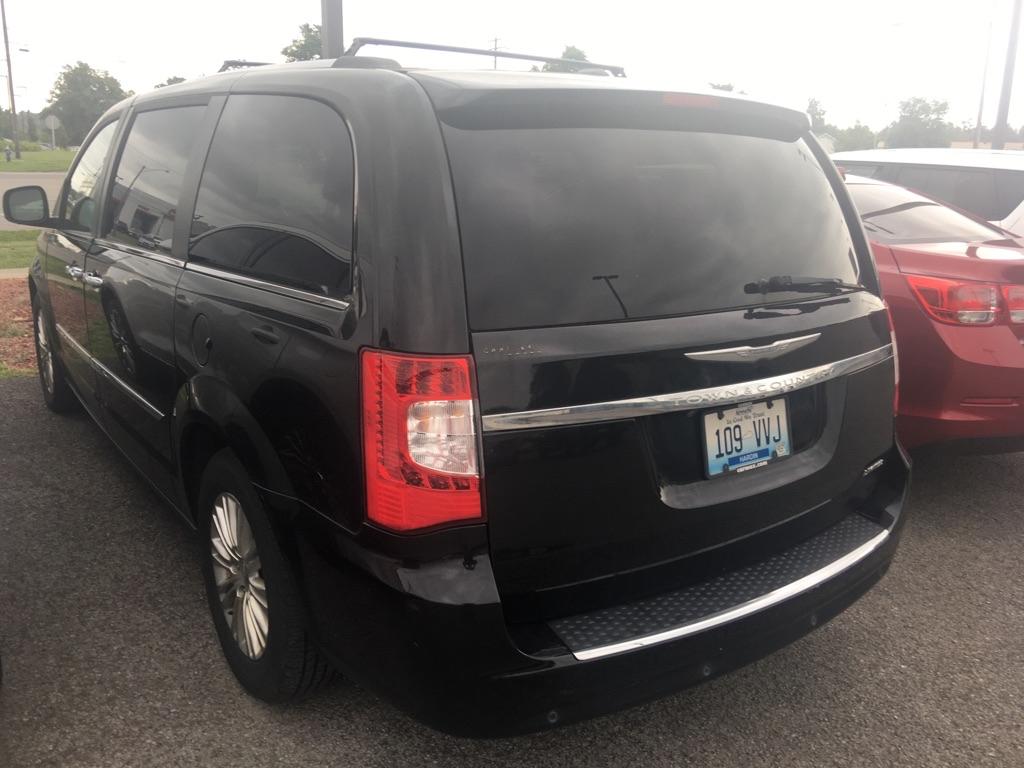 PreOwned 2012 Chrysler Town & Country Limited