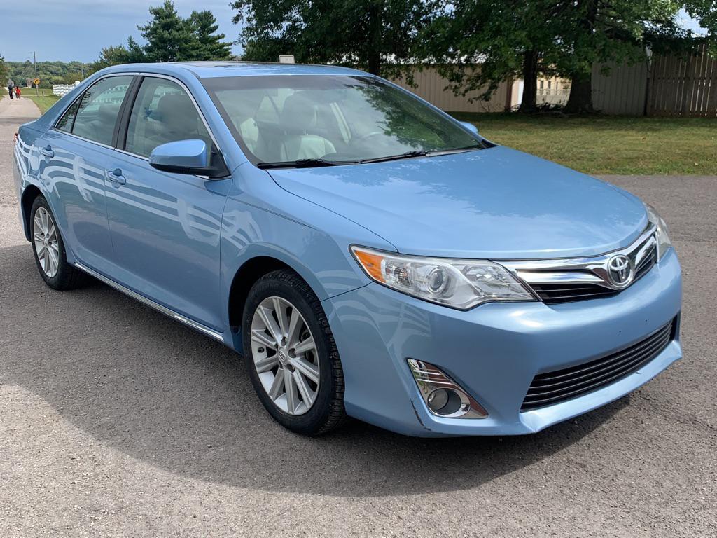 Pre-Owned 2012 Toyota Camry XLE